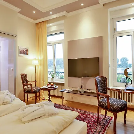 فندق Rhein-hotel 3*
