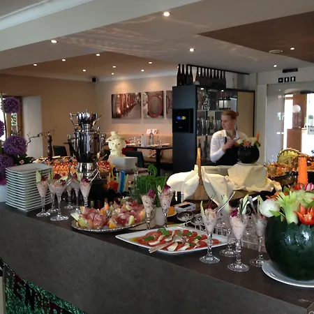 Rhein-hotel 3*